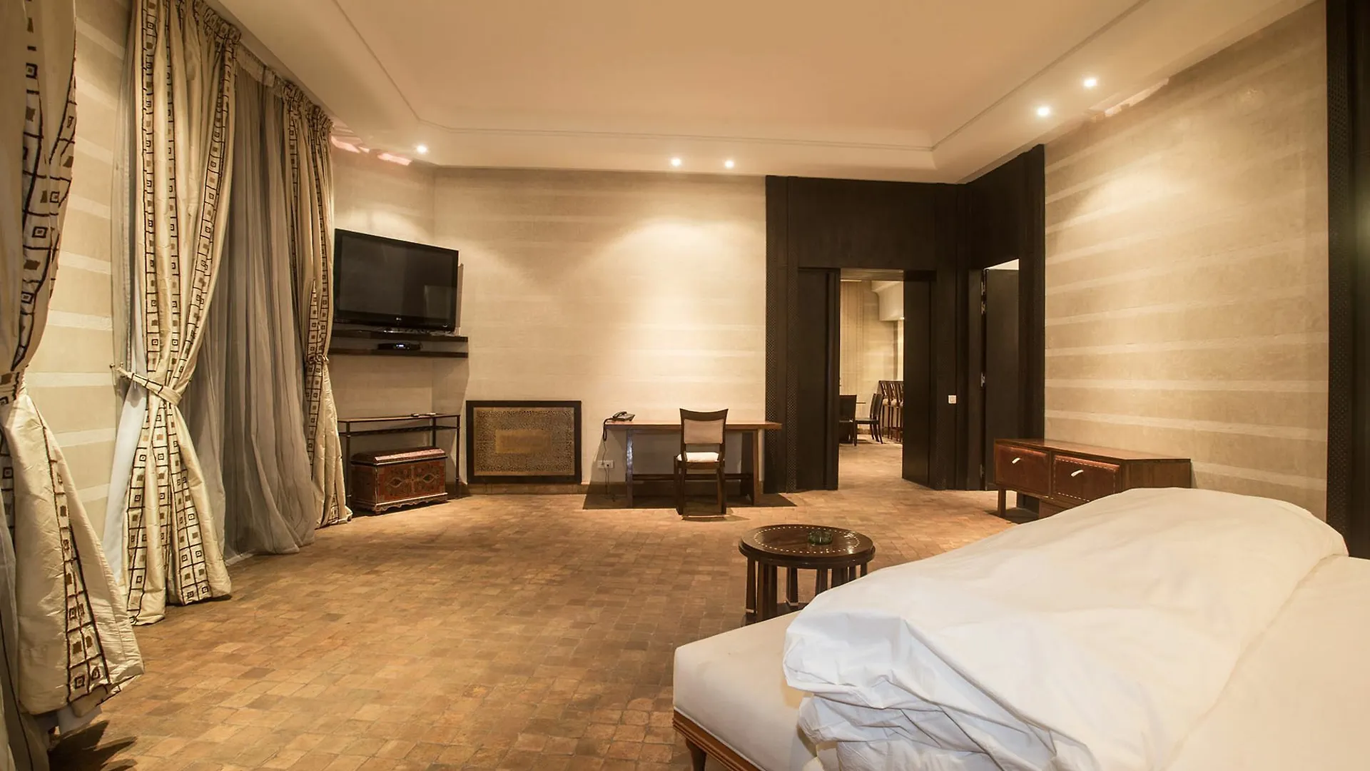 Palais Mirage d'Atlas - Hotel et Spa&Pool Pass Ouled Jelal 3*,  Maroc